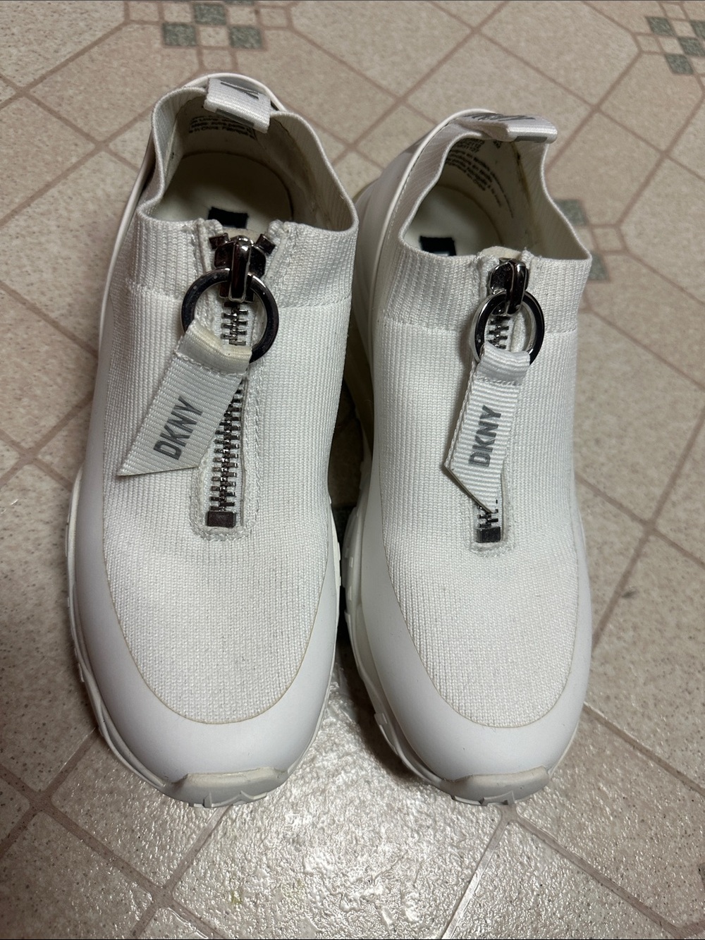 DKNY Women's White Knit Slip-On Sneakers with Branded Zip Pull